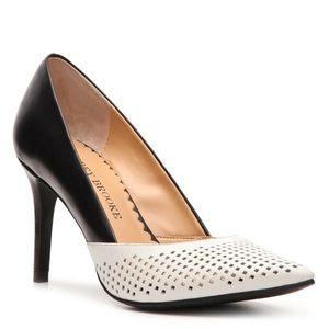 EUC Audrey Brooke sporty pumps, genuine leather, size 8